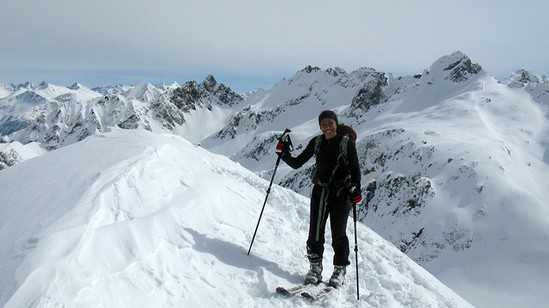 Laura in vetta al Poncione di Val Piana.